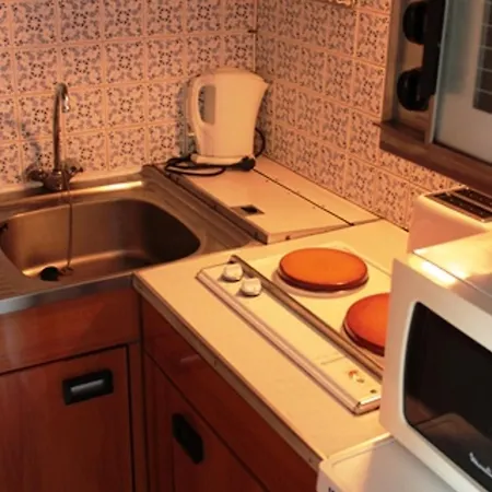 5 Pers Au Pied Des Pistes Avec Wi-fi - Fr-1-814-41 Besse-et-Saint-Anastaise